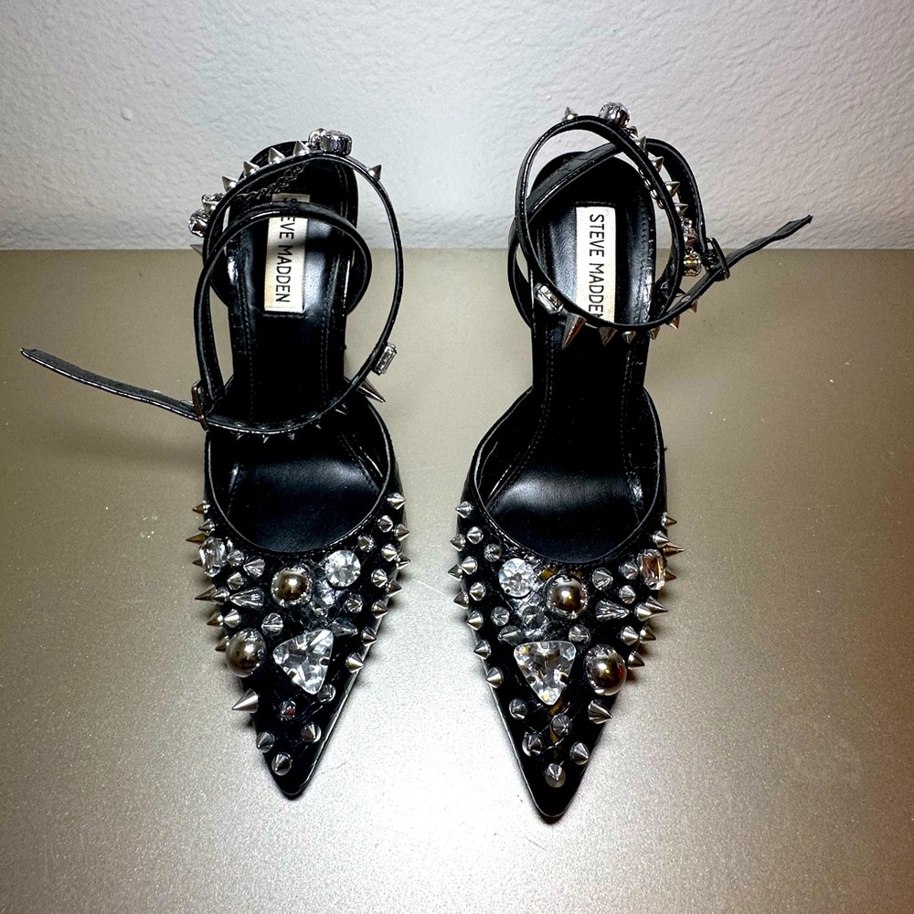 STEVE MADDEN LILLITH Black Studded Spike Rhinestone Stiletto ankle strap_ Size 7
